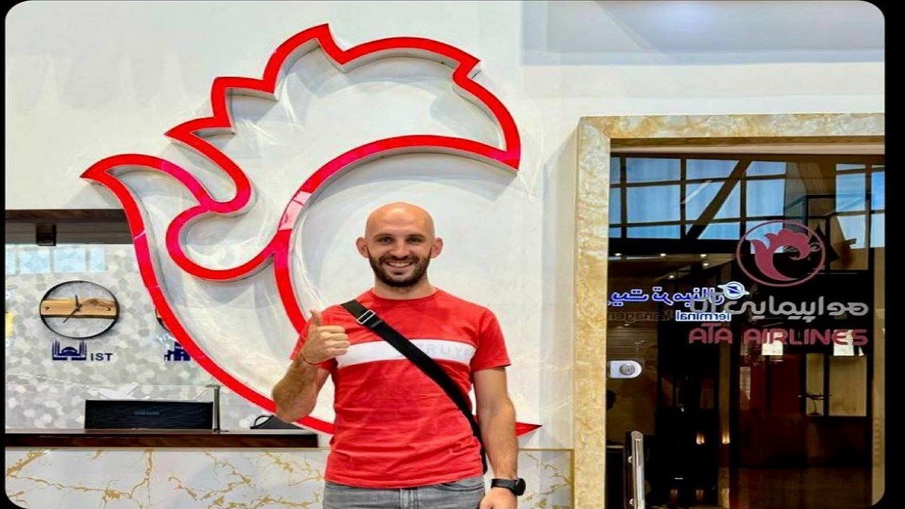 هافبک کروات جدید تراکتور به تبریز رسید