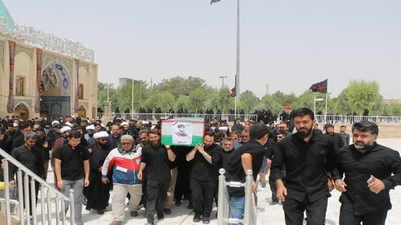 جهادگر جوان قمی چهره در نقاب خاک کشید