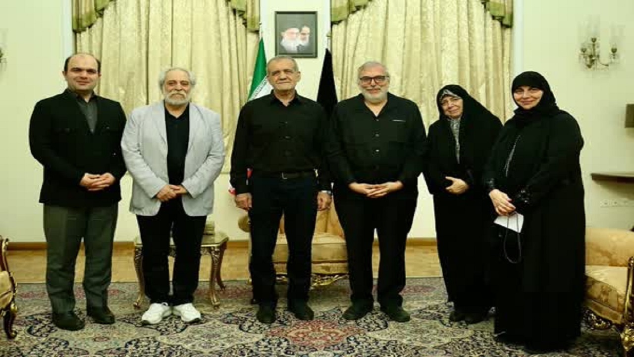 دیدار خانواده امام موسی صدر با رئیس‌جمهور منتخب