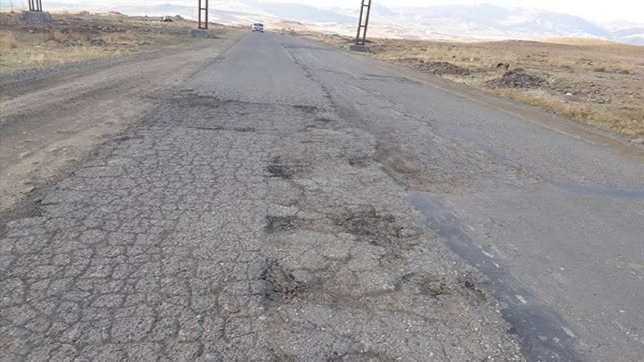 ۴۰ کیلومتر از محور قدیم سنندج _ مریوان بهسازی می‌شود