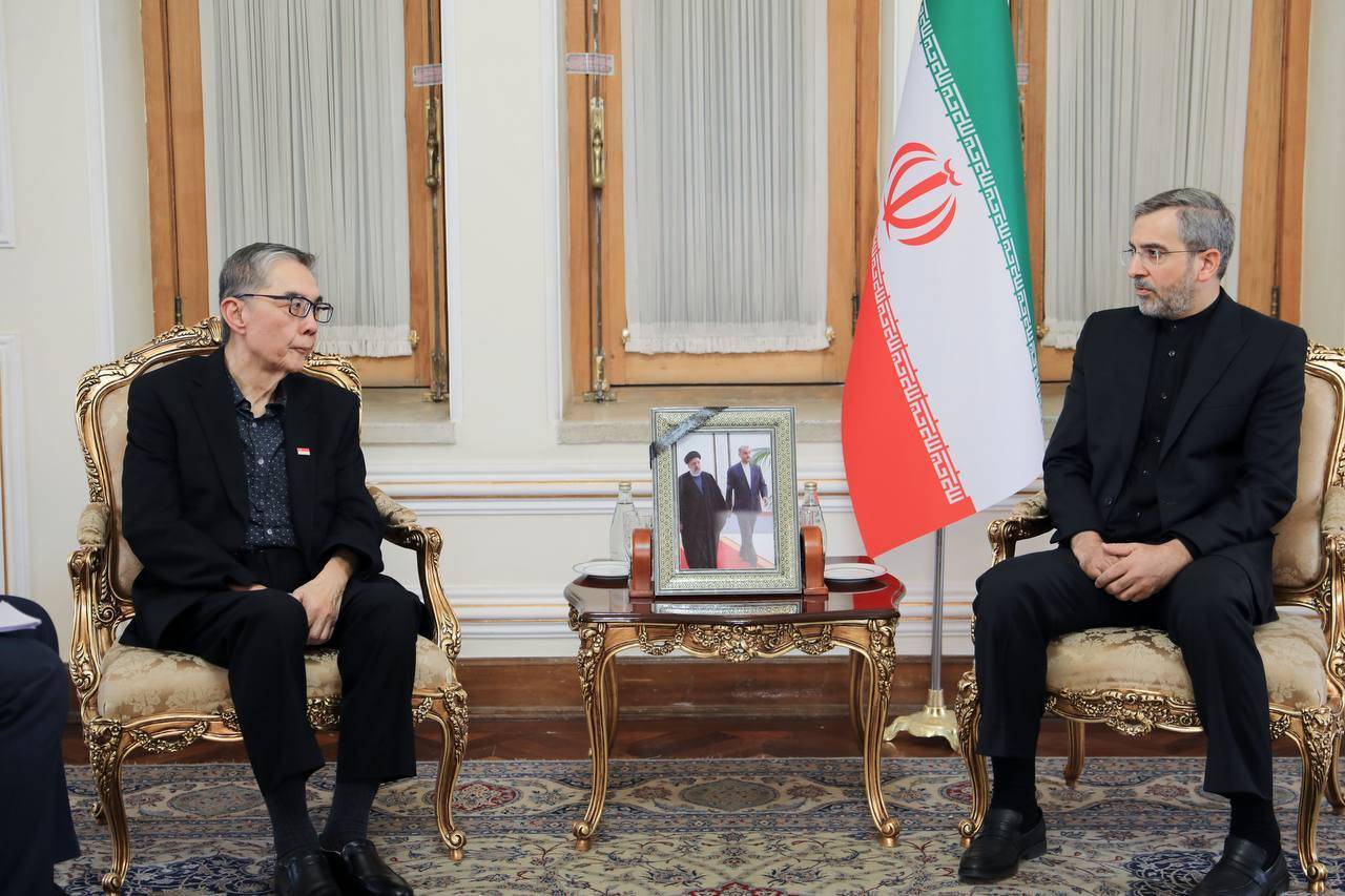 دیدار فرستاده سنگاپور با علی باقری