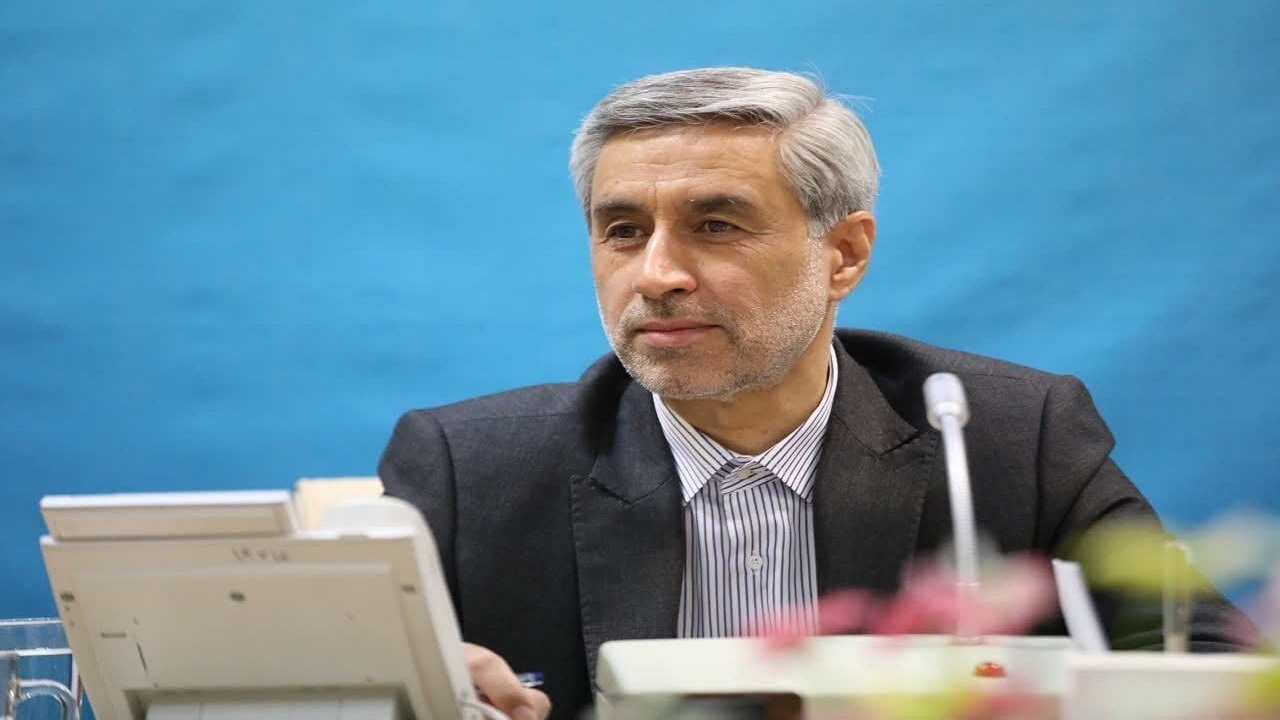 دیدار جمعی از نویسندگان دفاع مقدس با استاندار همدان