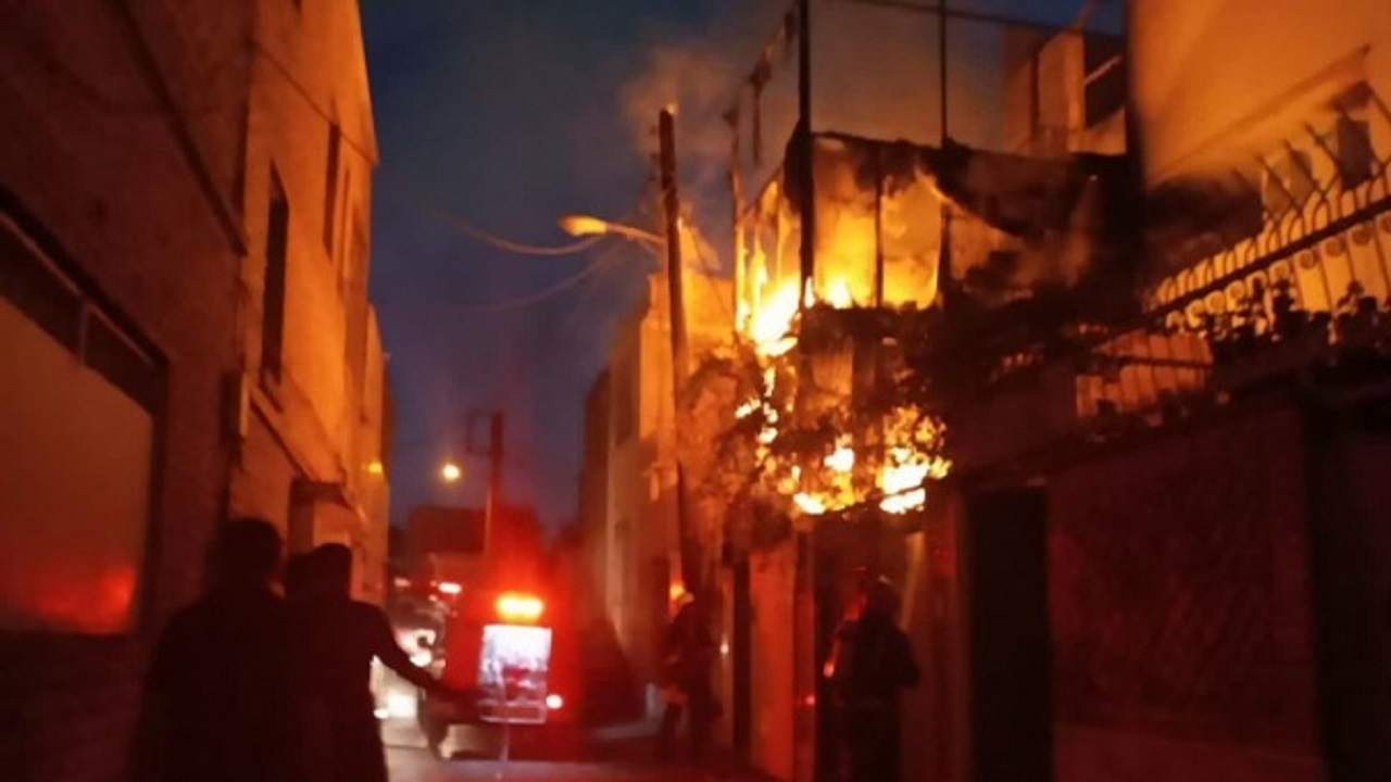 سه مصدوم با درصد سوختگی بالا در حادثه حریق منزل مسکونی در قم