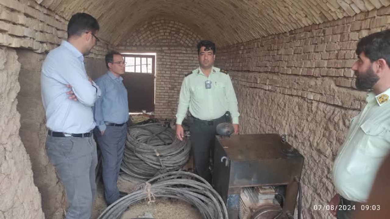 توقیف ادوات حفاری غیر مجاز در شهرستان ابرکوه