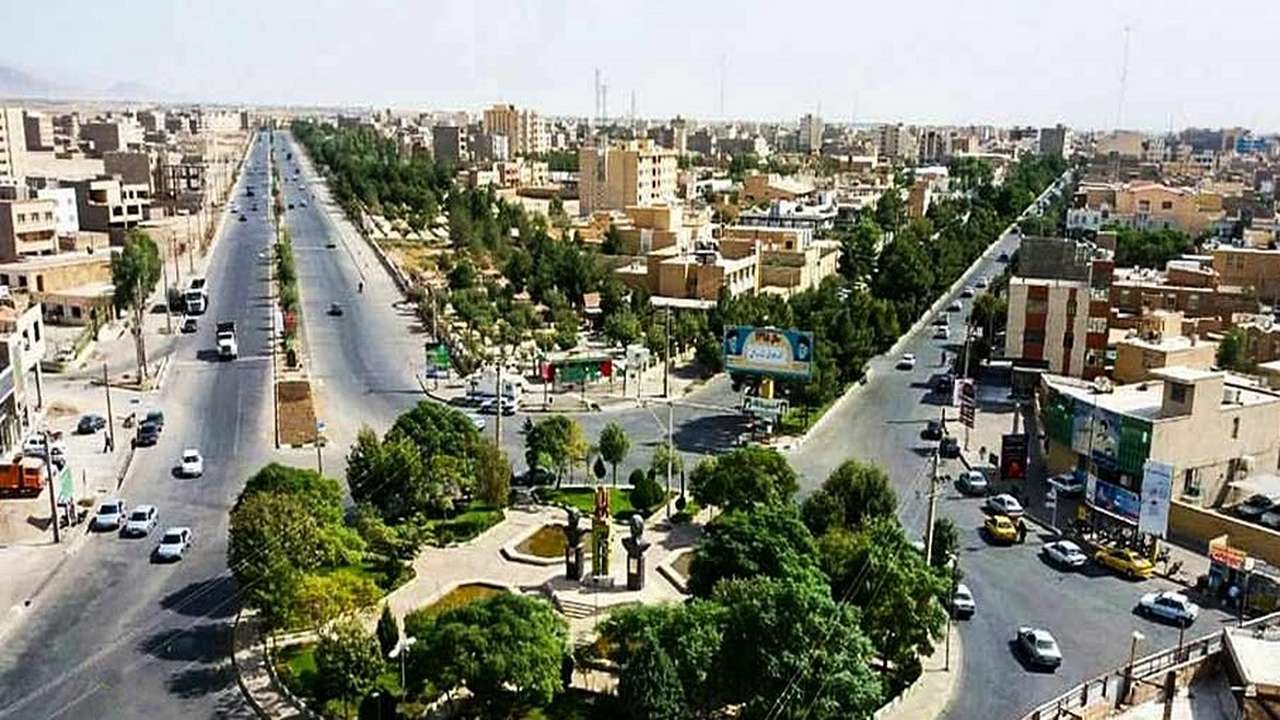 گرمسار با موقعیت راهبردی توجه ویژه برای توسعه نیاز دارد