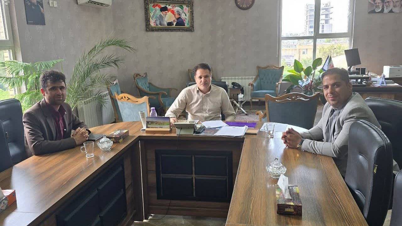 از ورزش قایقرانی حمایت می‌کنم