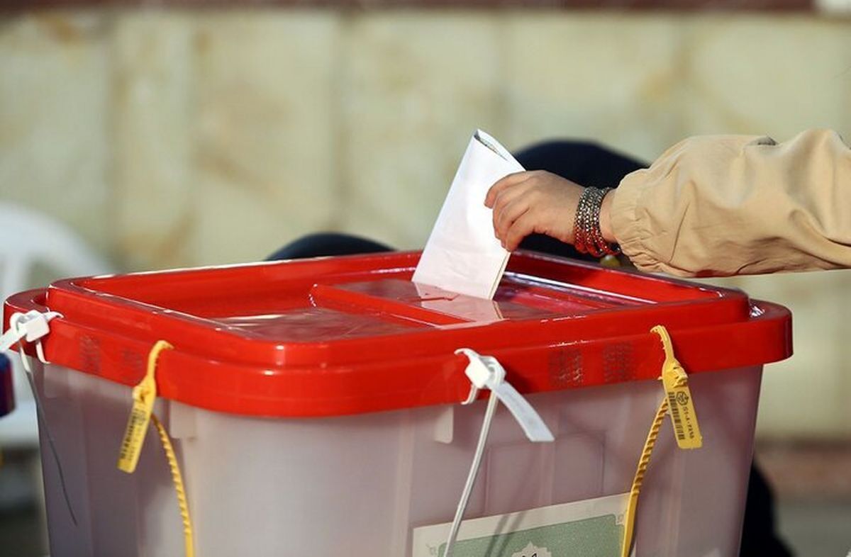 مشارکت ۳ هزار نفر در برگزاری انتخابات در پارس آباد