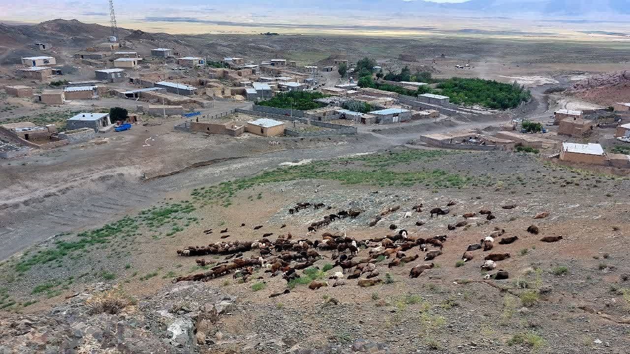 جلوه‌هایی از طبیعت روستای بره خور در قالب تصاویر