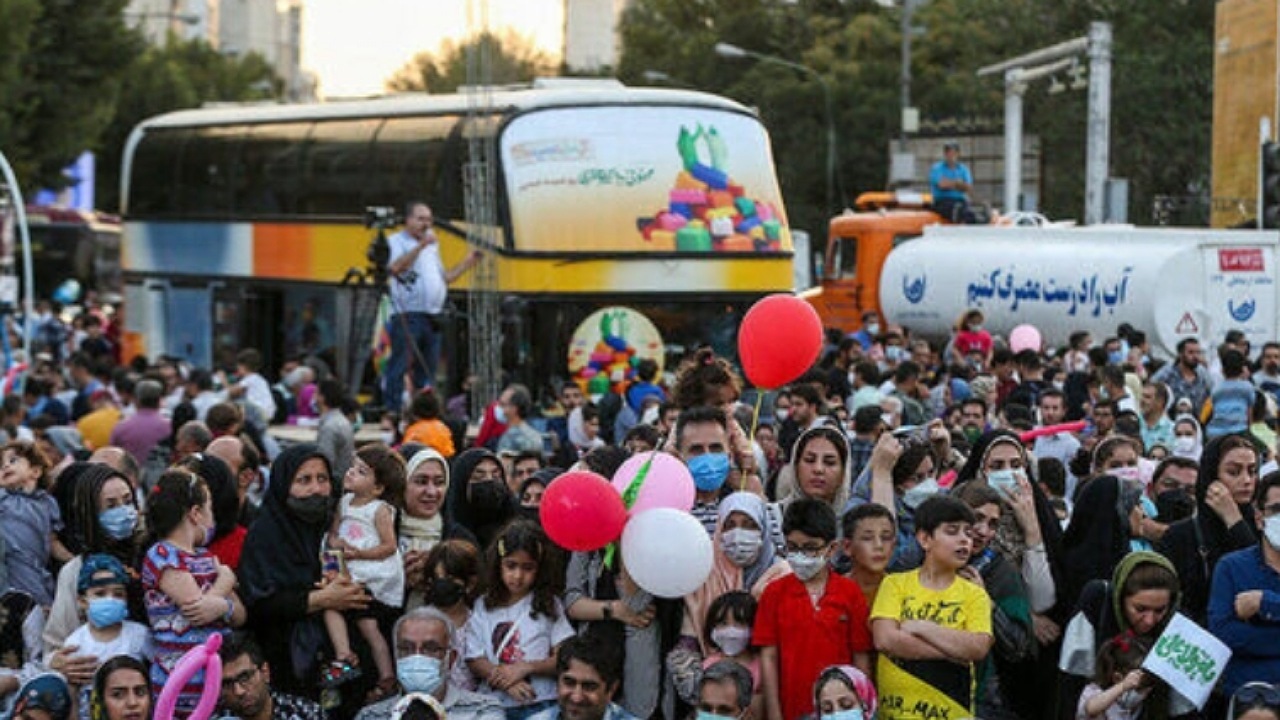 مهمانی ۱۰ کیلومتری غدیر در تهران آغاز شد مهمانی ۱۰ کیلومتری غدیر در تهران آغاز شد
