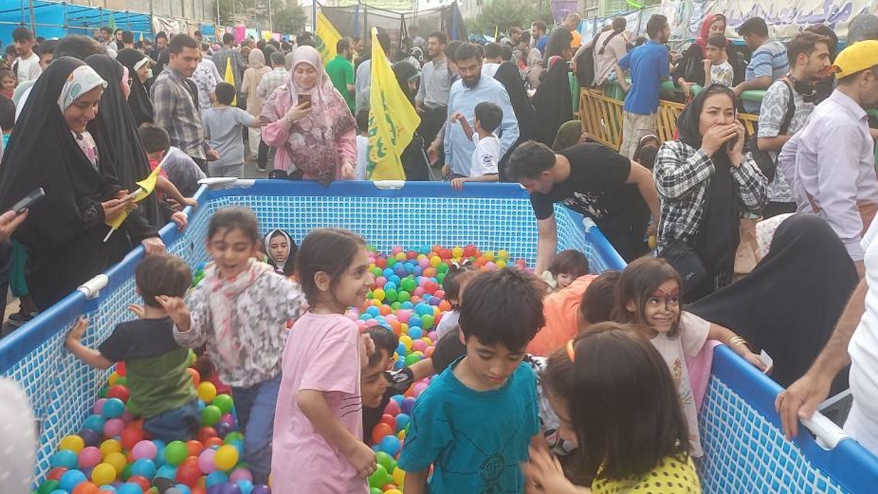 مراسم ۱۰ کیلومتری غدیر/ یک ایران مهمان سفره ولایت + عکس و فیلم مراسم ۱۰ کیلومتری غدیر/ یک ایران مهمان سفره ولایت + عکس و فیلم