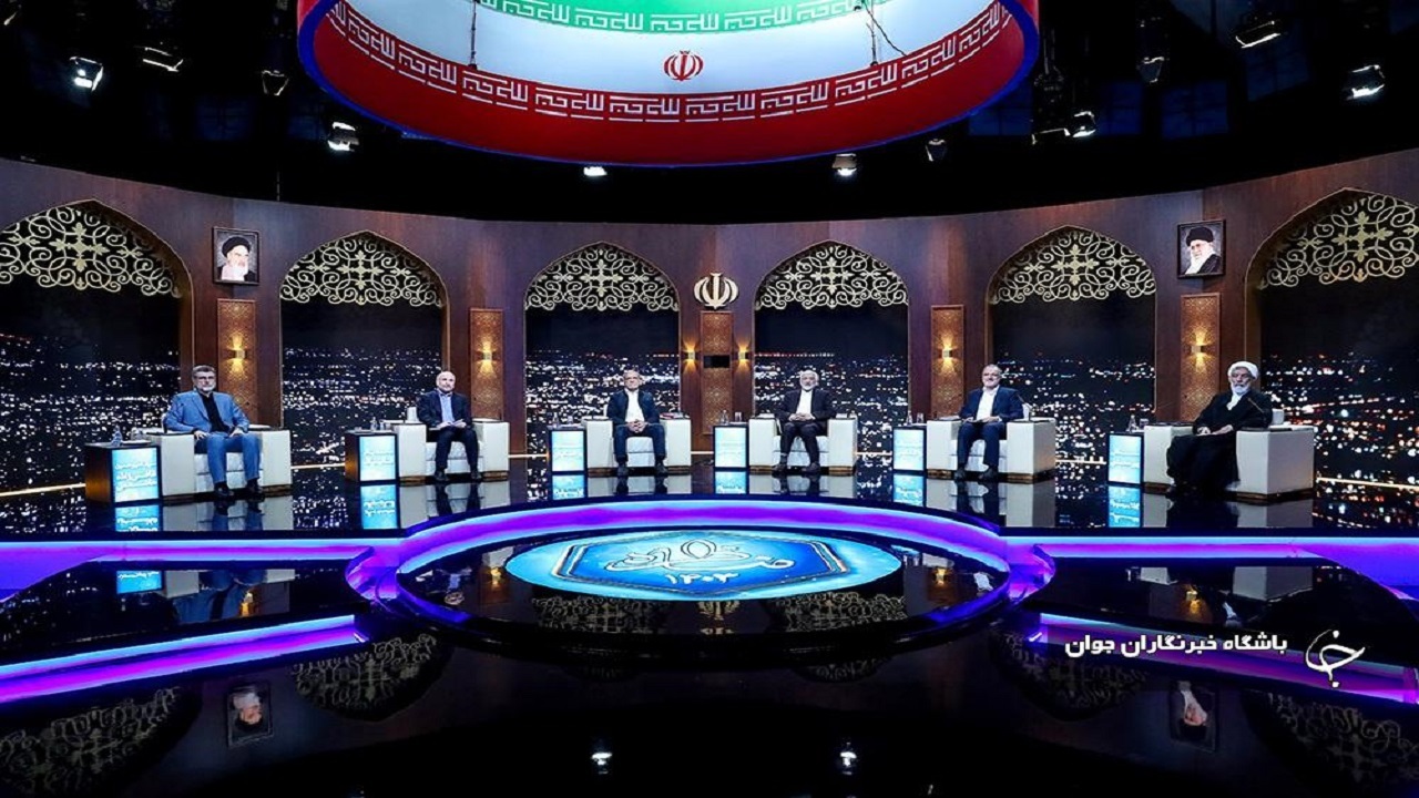 توهین به هر کدام از نامزدها، حیثیت ملی را خدشه‌دار می‌کند