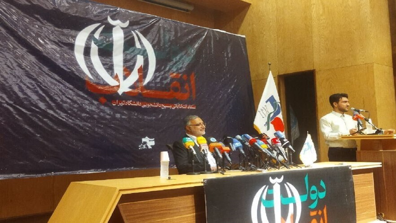 از مردم می‌خواهم به من رأی بدهند تا مفسدان را با کارت قرمز از اقتصاد کشور بیرون کنم