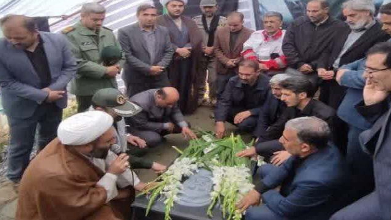 گلباران یادمان شهدای سانحه هوایی در منطقه دیزمار ورزقان