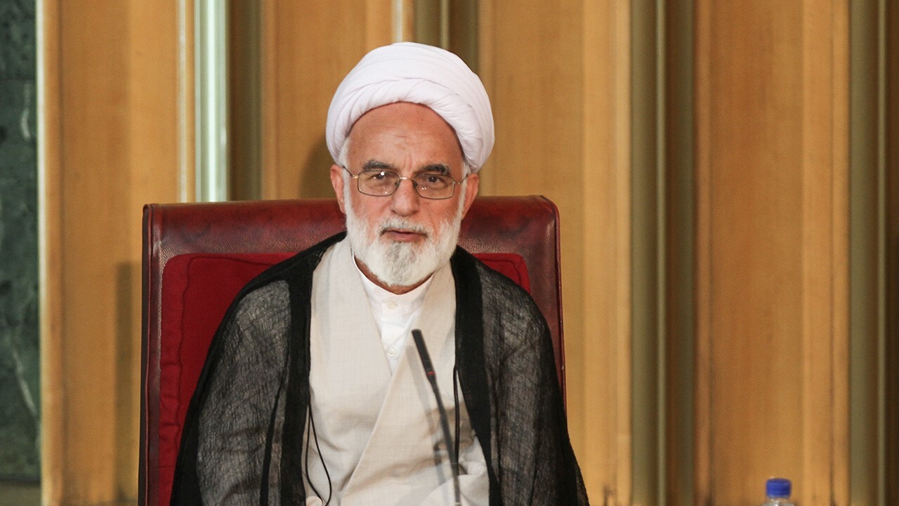 نماینده ولی فقیه از مردم برای حضور در انتخابات دعوت کرد
