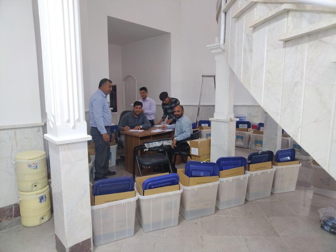 صندوق های اخذ رای