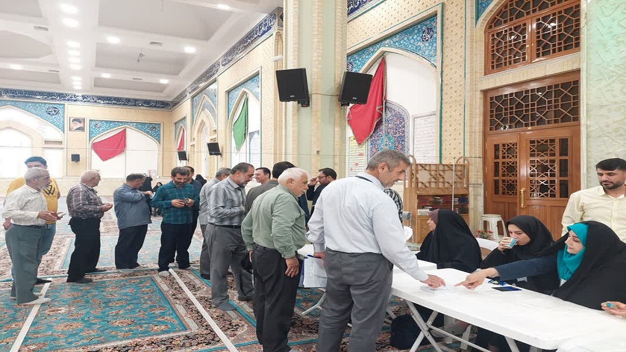 آغاز رأی گیری انتخابات ریاست جمهوری در قزوین+ فیلم و تصاویر