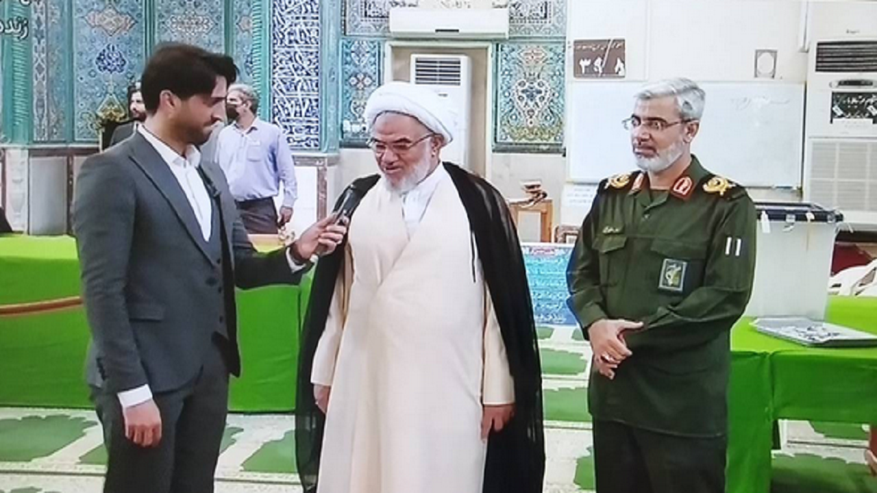 نماینده ولی فقیه در هرمزگان رای خود را به صندوق انداخت