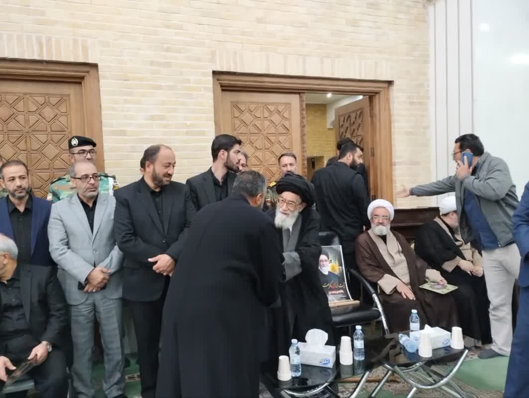 مراسم چهلم شهیدان خدمت