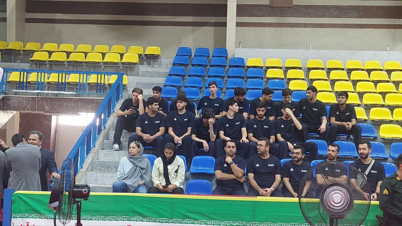 حضور تیم ملی بسکتبال جوانان در محل اخد رای شعبه جامعه ورزش و جوانان