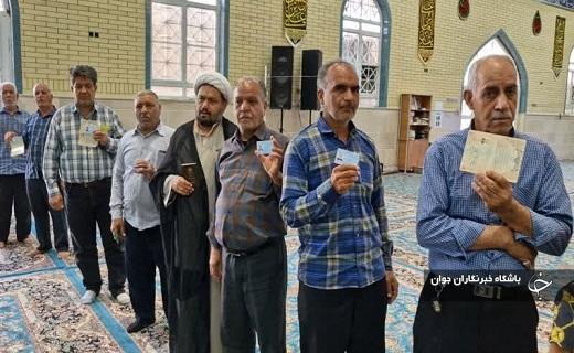 آغاز رأی گیری انتخابات ریاست جمهوری در شهرستان&zwnj;های استان یزد+عکس