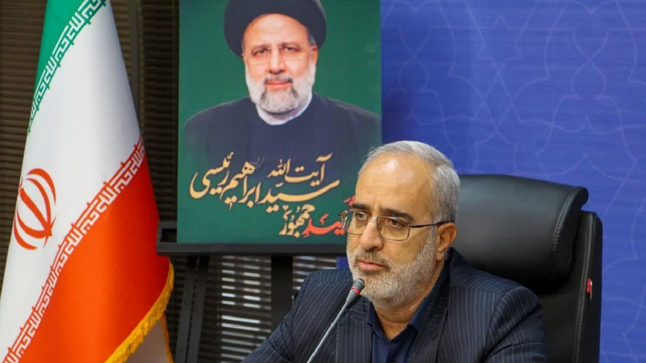 استاندار کرمان رأی خود را به صندوق انداخت