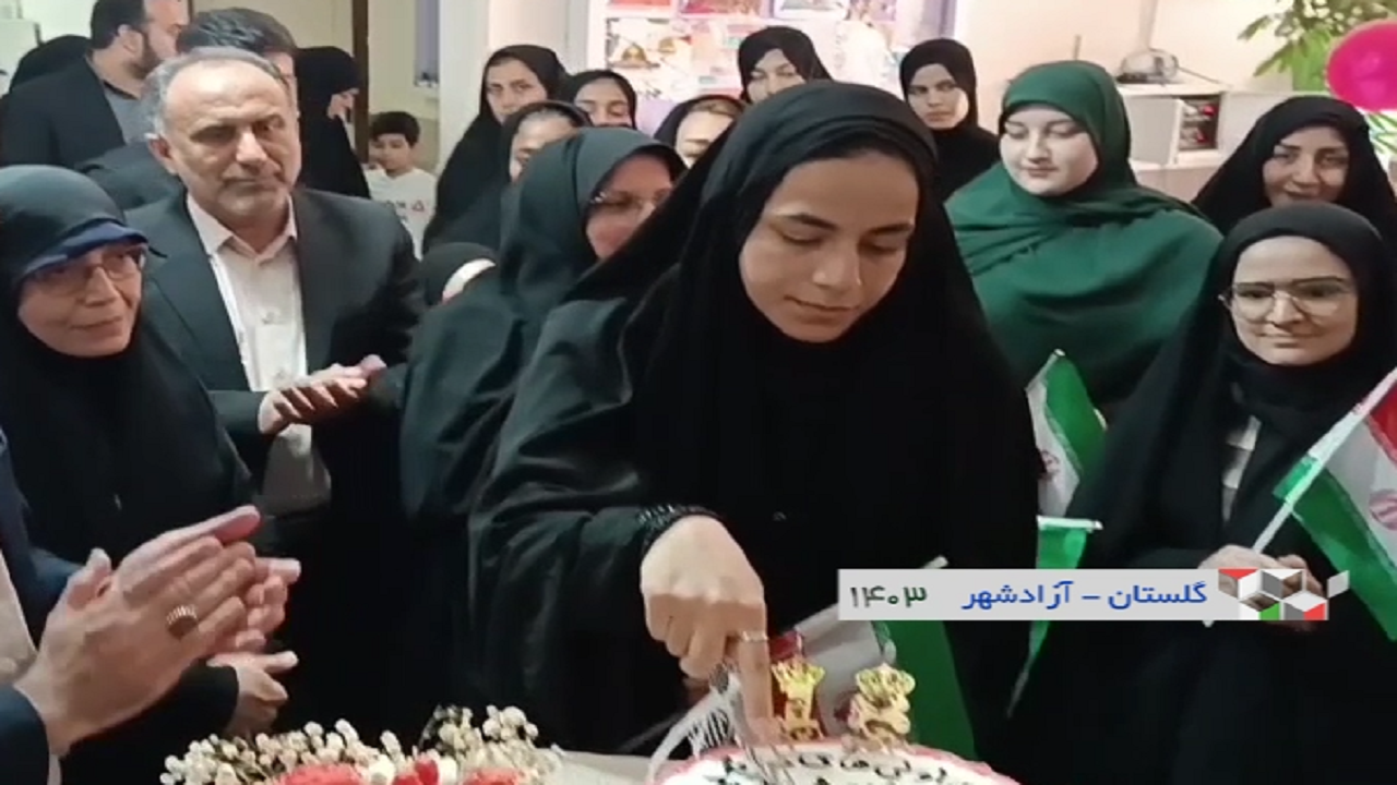 طعم شیرین اولین حضور و کیک جشن تکلیف سیاسی