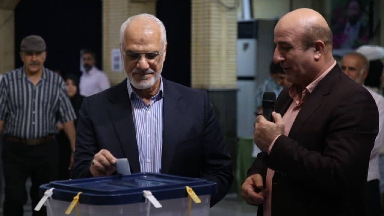مشارکت بیش از ۲۲۰ هزار خوزستانی تا پیش از ظهر در انتخابات ریاست جمهوری