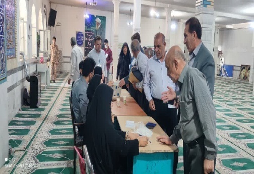 حضور مردم لرستان در شعب اخذ رای انتخابات