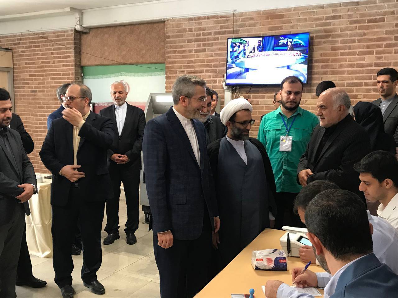 آغاز رای&zwnj;گیری انتخابات ریاست&zwnj;جمهوری چهاردهم
