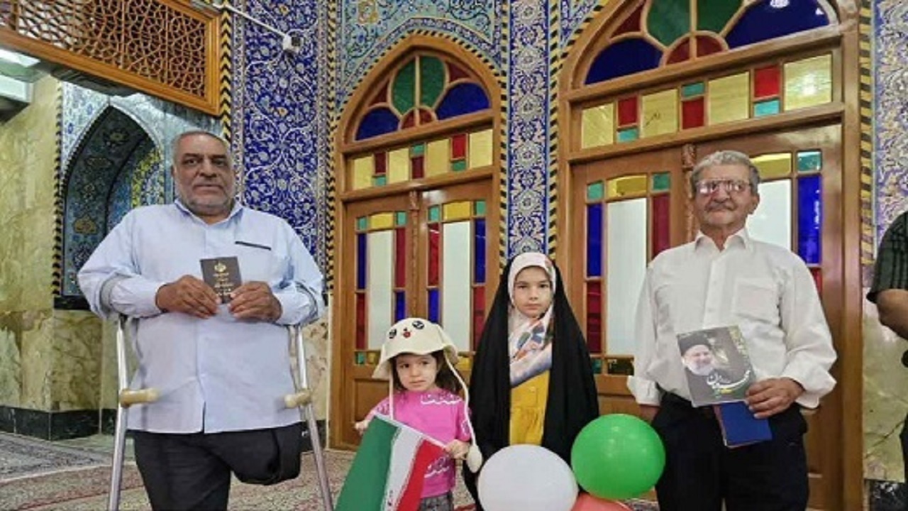 حضور پرشور یزدی‌ها در چهاردهمین انتخابات ریاست جمهوری+ فیلم