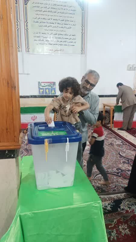 انداختن رای توسط کودکان
