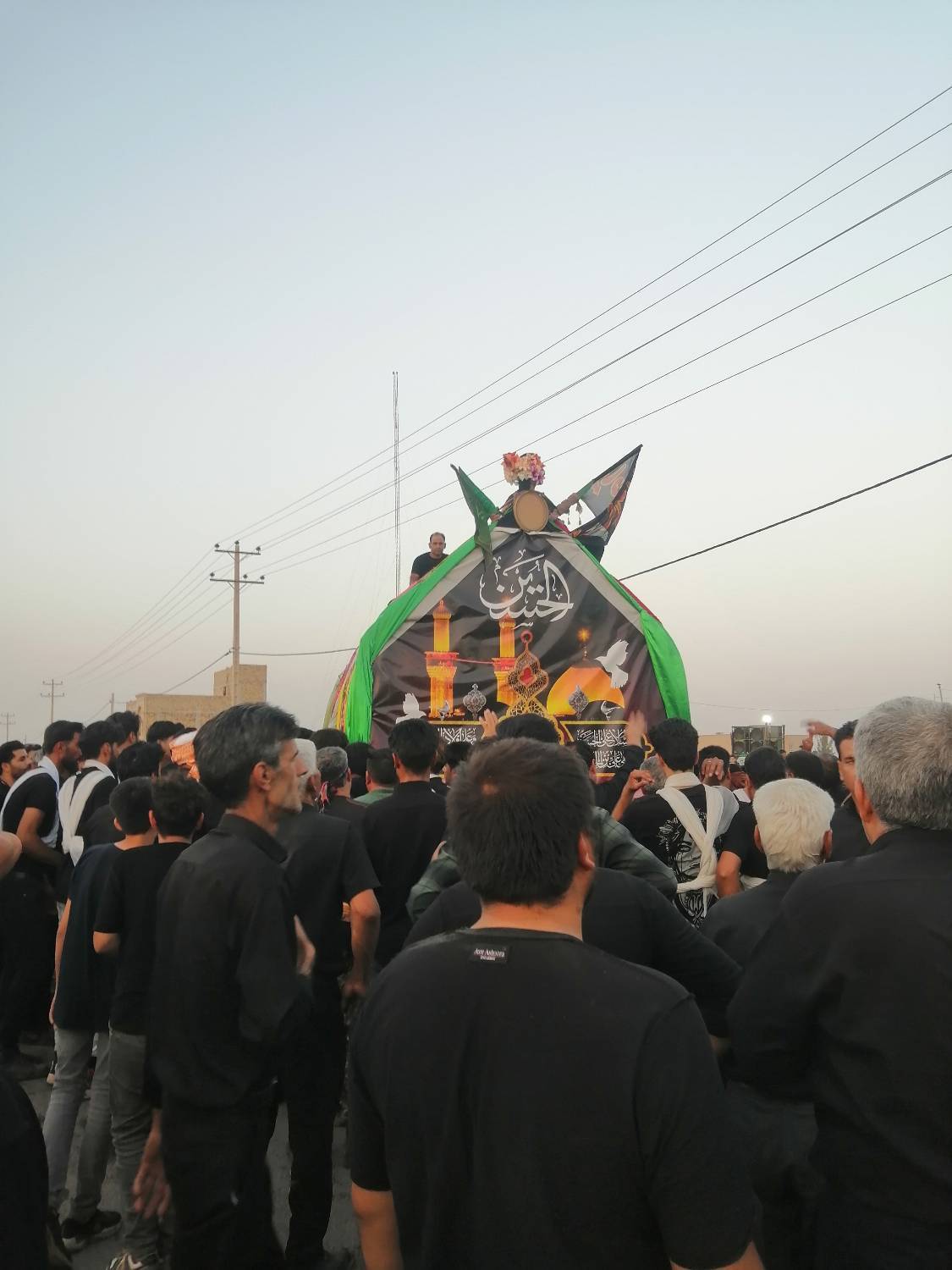 نخل گردانی در روز عاشورا