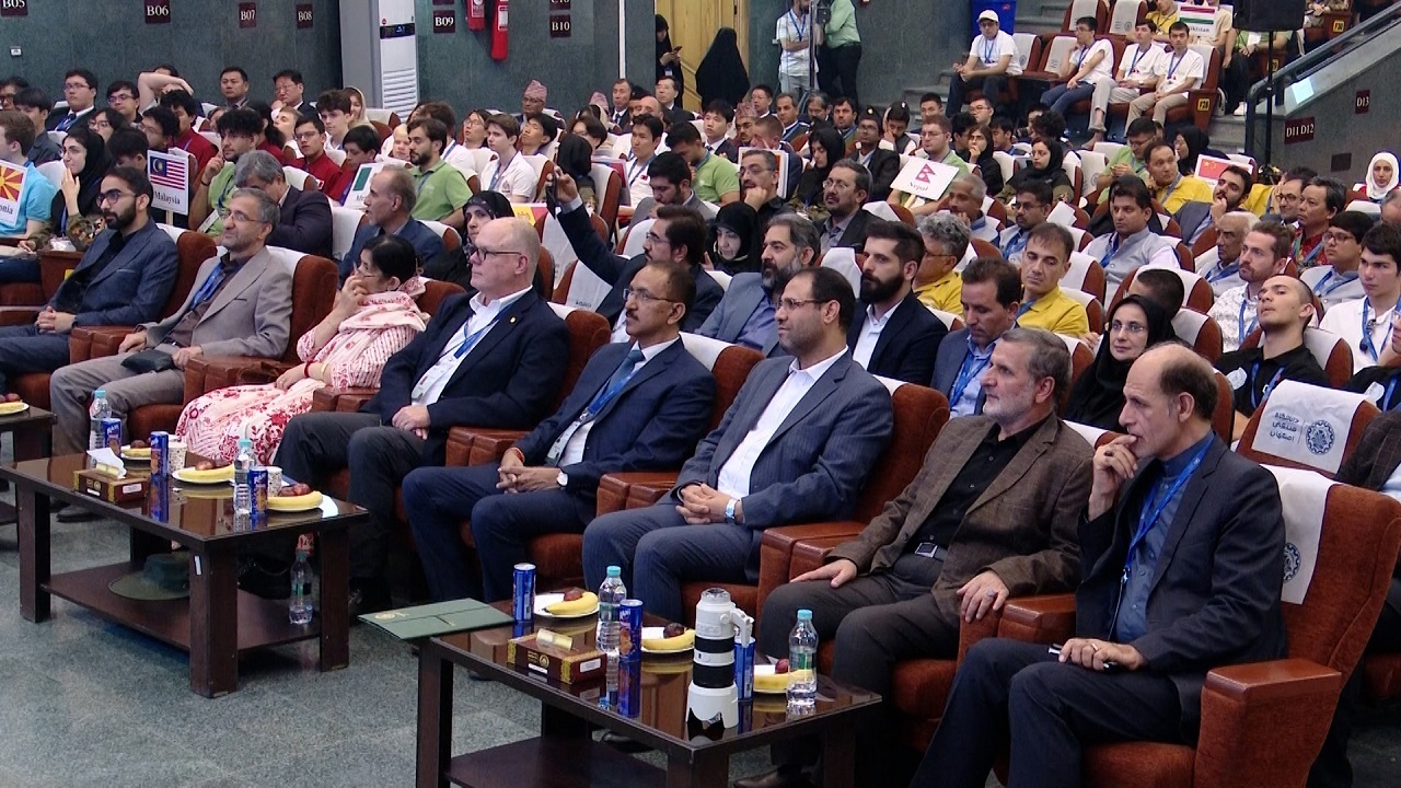 مرز سیاسی در جهان علم و فناوری معنا ندارد