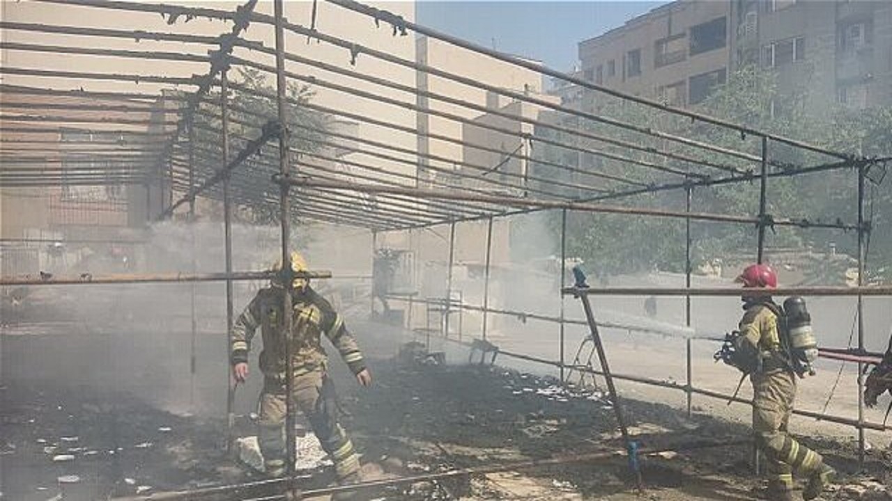 یک هیئت عزاداری در کامرانیه تهران آتش گرفت