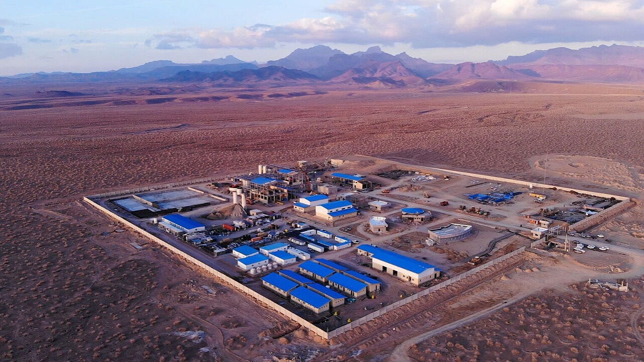 تعطیلی معدن طلای تفتان در دستور کار نیست