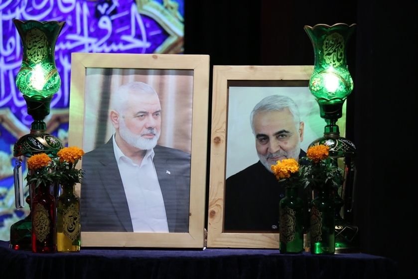 محفل شعر آیینی در حسین&zwnj;آباد ایران+ تصاویر
