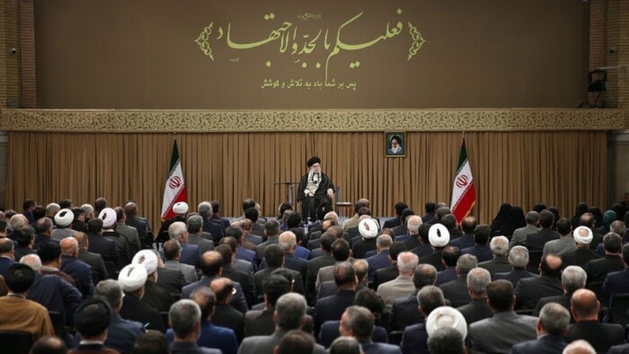 رهبر انقلاب