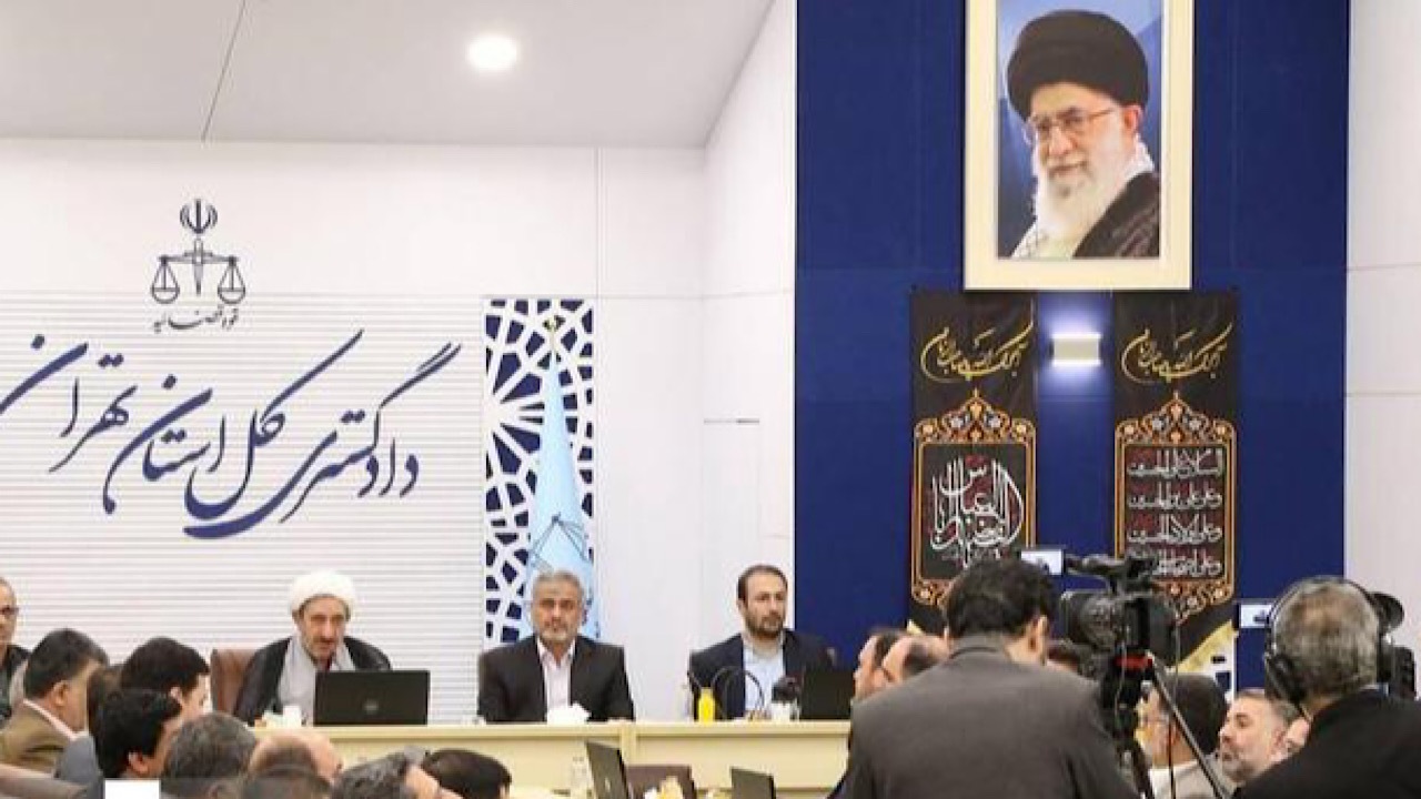 قضات نسبت به جوسازی‌های سیاسی و تخریب‌ها مرعوب نشوند