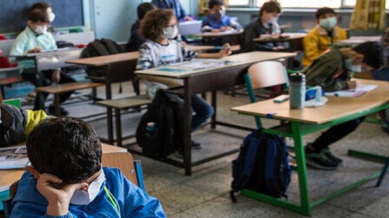 ۶۰ هزار دانش‌آموز قمی هنوز فرآیند ثبت‌نام را انجام نداده‌اند