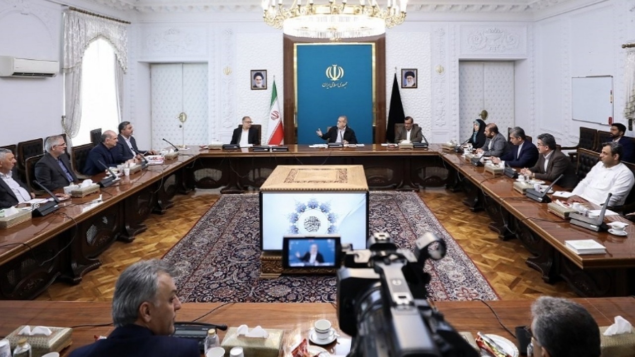 استفاده از نظر جمعی کارشناسان محور رسیدگی به مسائل کشور خواهد بود