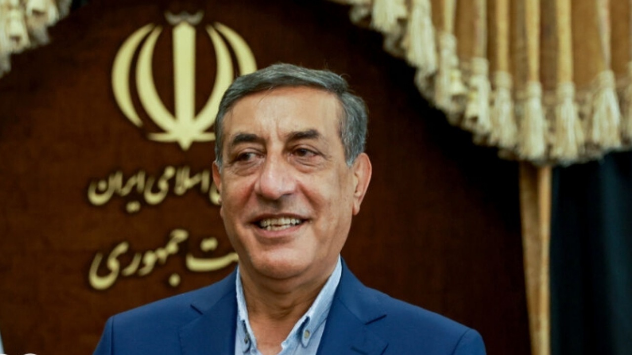 دولت چهاردهم متشکل از همه گرایش‌ها و نگاه‌های سیاسی است