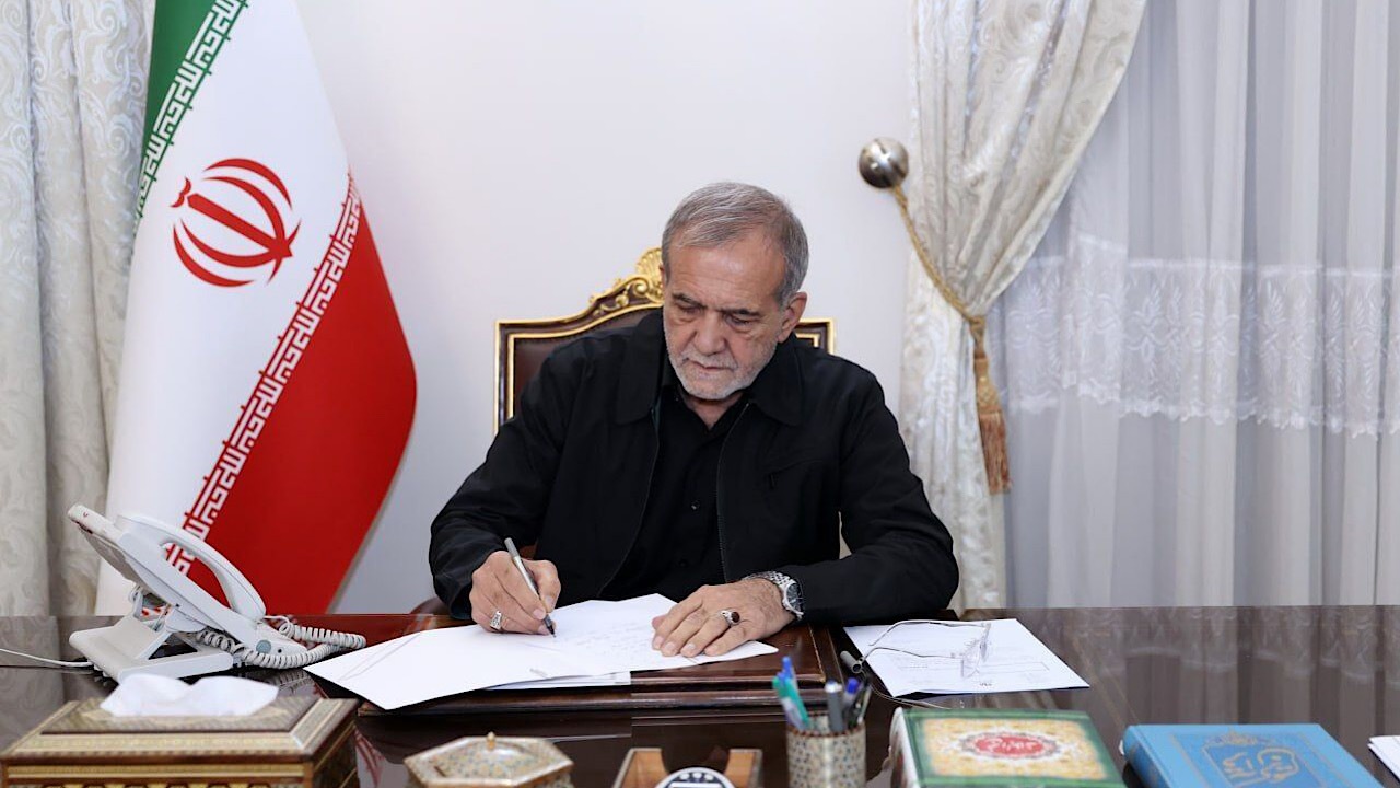 پیام تبریک پزشکیان به رئیس‌جمهور سنگاپور