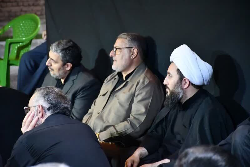 حضور مسئولان در مراسم عزاداری