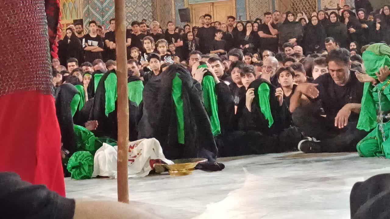نگاهی به عزاداریهای حسینی در دهه اول محرم نگاهی به عزاداریهای حسینی در دهه اول محرم