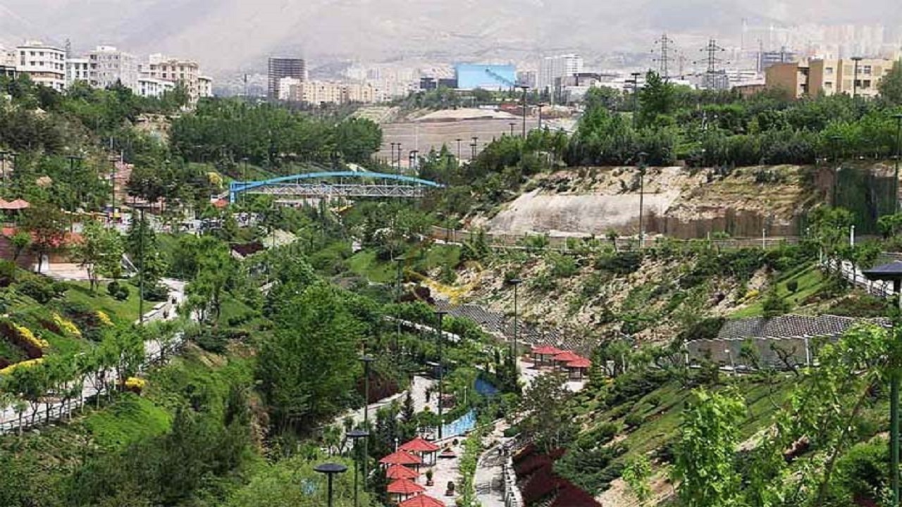 بوستان نهج البلاغه به دست فعالان محیط زیست پاک‌سازی می‌شود