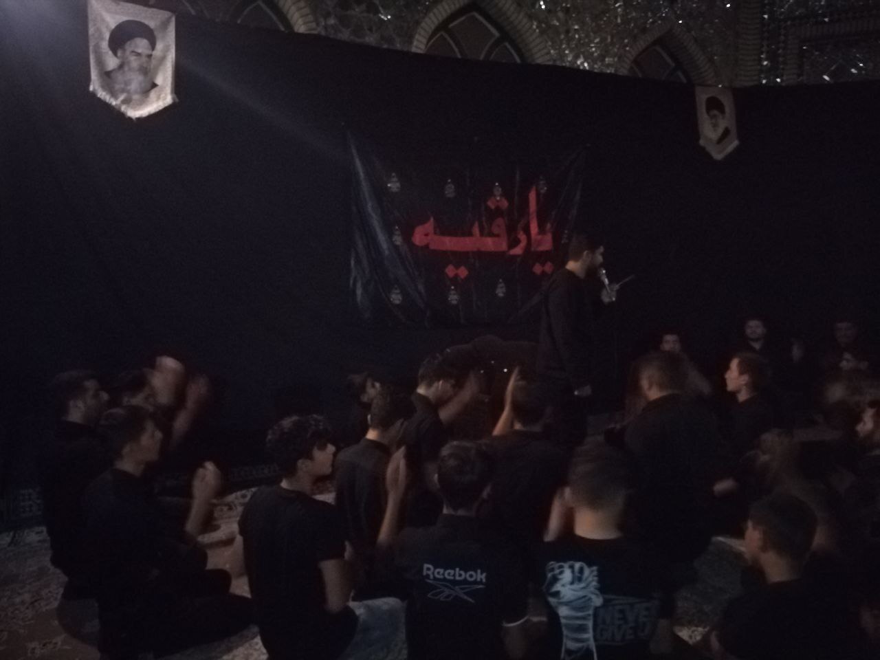 مراسم عزاداری و سینه زنی مراسم عزاداری و سینه زنی