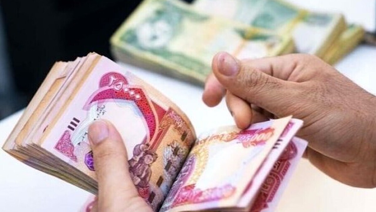 آغاز فروش ارز اربعین در بانک‌های عامل چهارمحال و بختیاری + فیلم