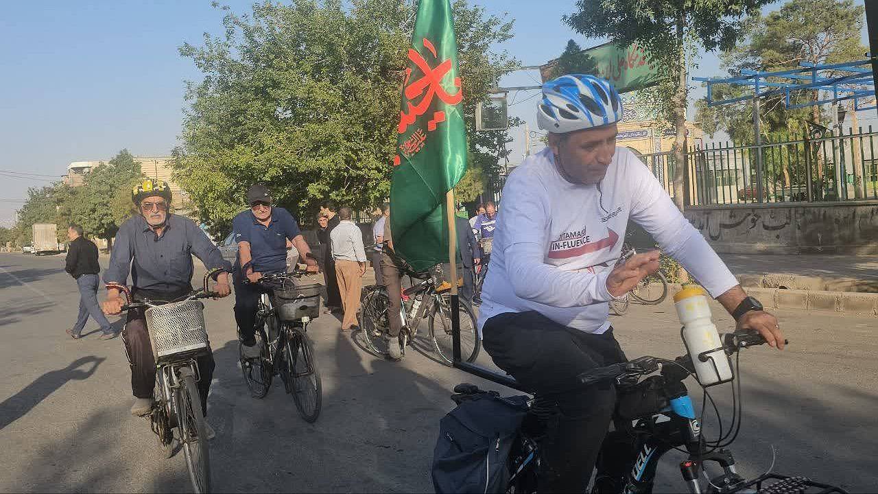 ۷ دوچرخه سوار زرندی عازم کربلای معلی شدند