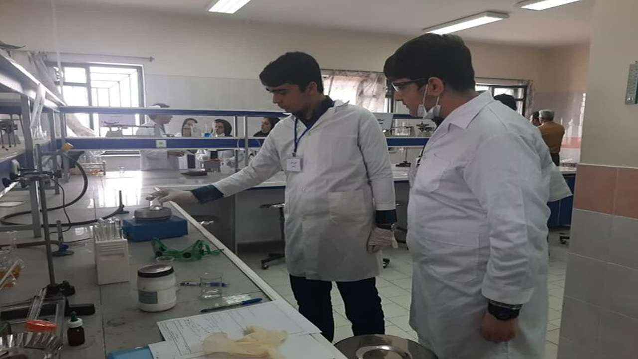 پایان مسابقات آزمایشگاهی ویژه دانش آموزان در شاهرود