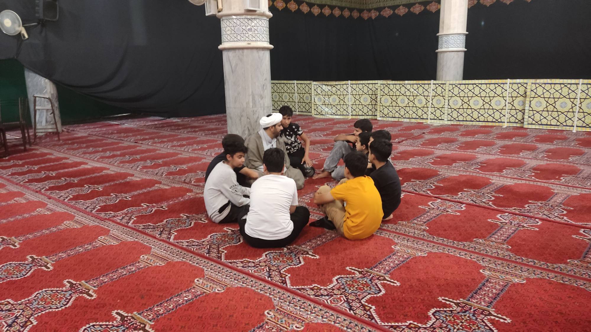 تشکیل جلسه حلقه صالحین در شهر قائم